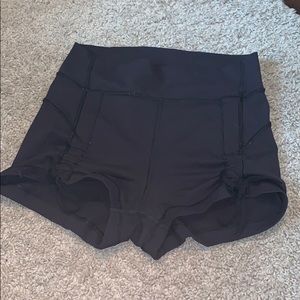 LULULEMON bow shorts!!